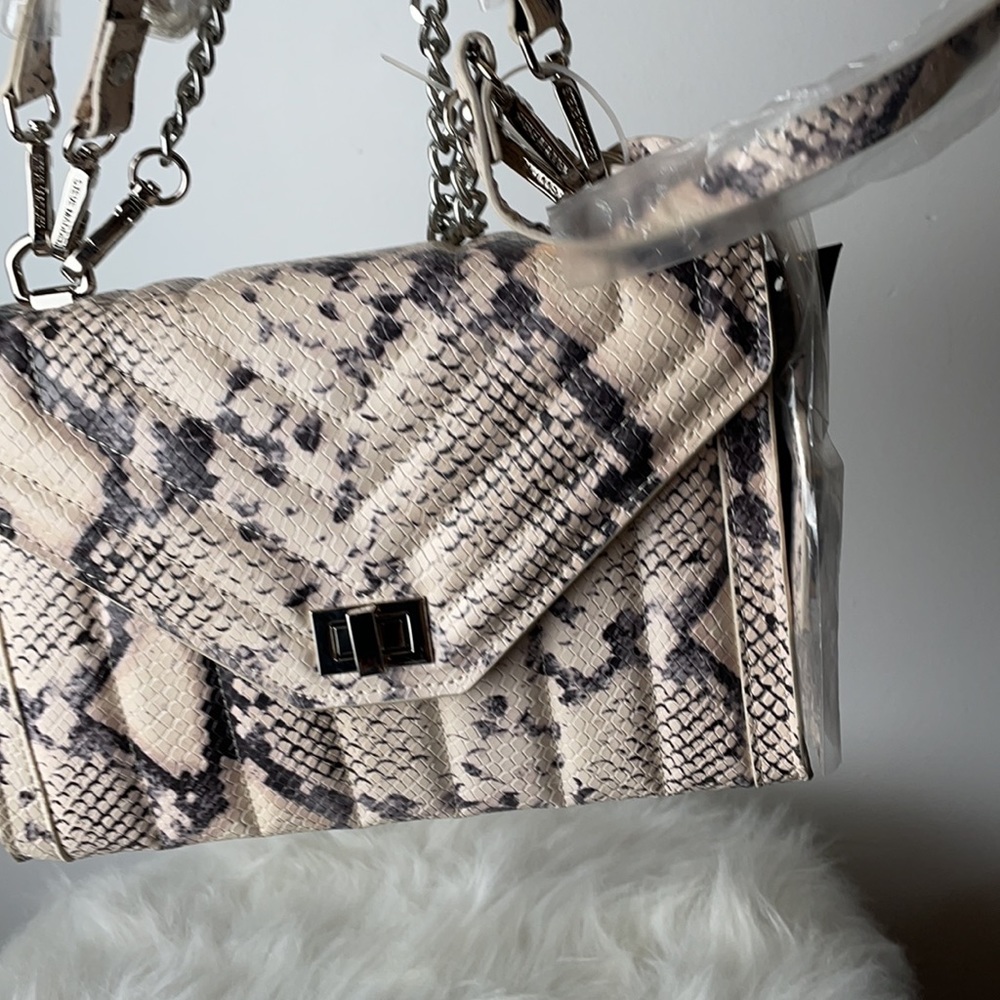 Steve Madden Bkiarra Natural Crossbody Purse - Picture 10 of 10